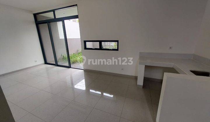 Rumah Disewa Bagus Siap Huni di Fashagriya Eka Podomoro Park 2