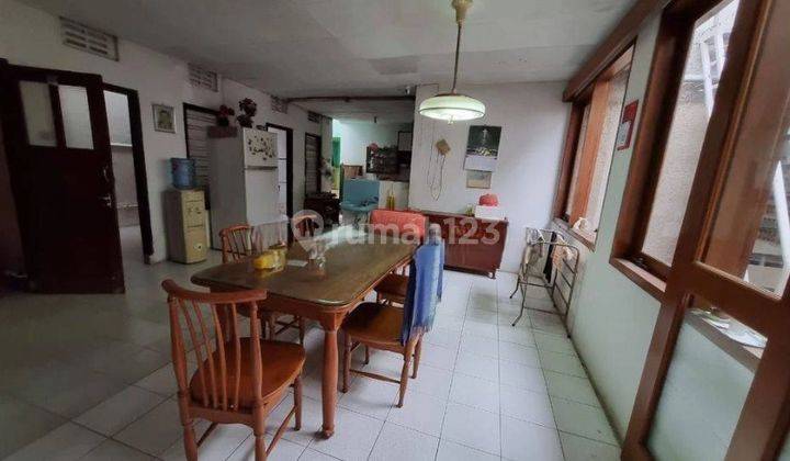 Rumah Dijual Semi Furnished di Sayap Riau, Bandung 2