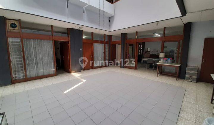 Rumah 2 Lantai Balong Gede Dewi Sartika Otista Alun Alun Bandung 5