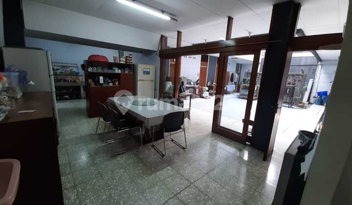 Rumah 2 Lantai Balong Gede Dewi Sartika Otista Alun Alun Bandung 4