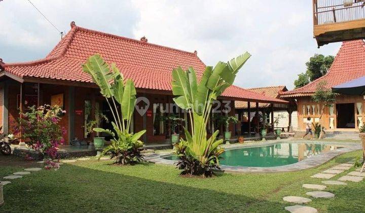 Rumah Villa Nyaman di Sleman , Yogyakarta Ada Kolam Renang 1