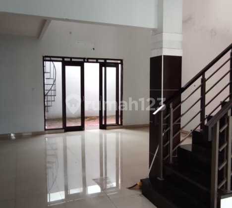 Rumah Minimalis 2 Lantai di Batununggal Indah , Bandung Rumah Minimalis 2 Lantai di Batununggal Indah , Bandung