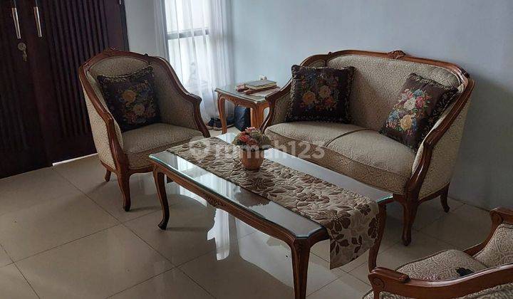 Rumah Nyaman Semi Furnish di Cigadung , Sayap Dago  1