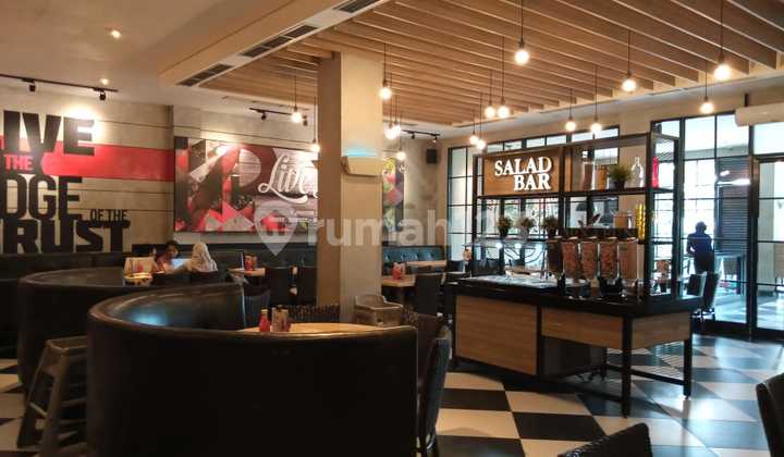 Gedung Strategis di Jl Terusan Jakarta Cocok Untuk Usaha Kantor