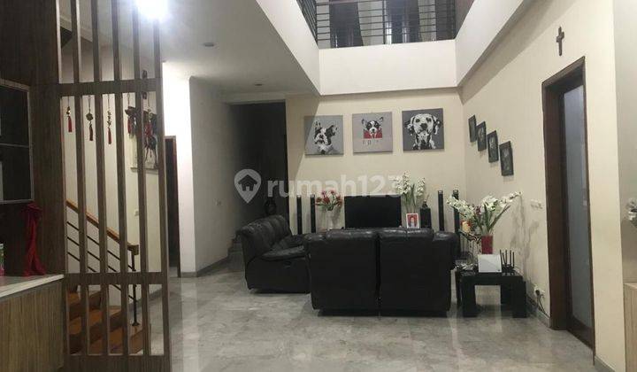 Rumah Dijual 2 Lantai Semi Furniture di Kbp Tatar Ratnasasih 1