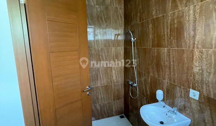 Rumah Baru Dijual Minimalis Design Modern di Setra Sari, Bandung 2