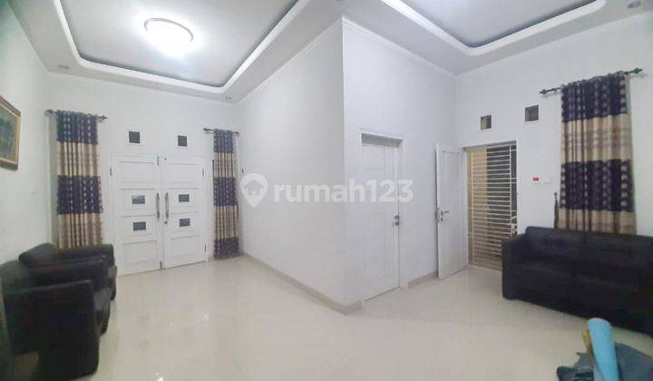 Rumah Dijual Terawat Nyaman di Komplek Batu Karang, Bandung 1