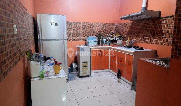 Rumah Dan Toko Dijual Strategis 3 Lantai di Jl Soekarno Hatta  2