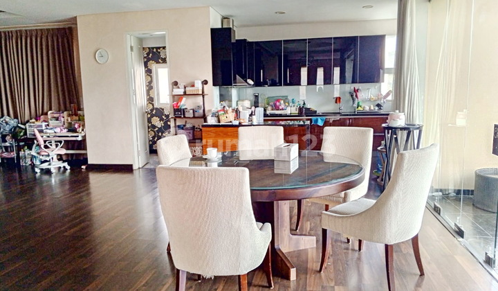 Rumah Semi Villa Dijual Bagus Dan Nyaman Di Dago Resort, Bandung