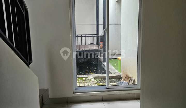 Rumah Dijual Full Furnished Ada Gazebo di Cluster Amanda Summarecon Bandung 05 2