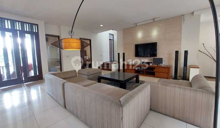 Rumah Dijual 3 Lantai Dan Cozy di Batununggal, Kota Bandung Rumah Dijual 3 Lantai Dan Cozy di Batununggal, Kota Bandung