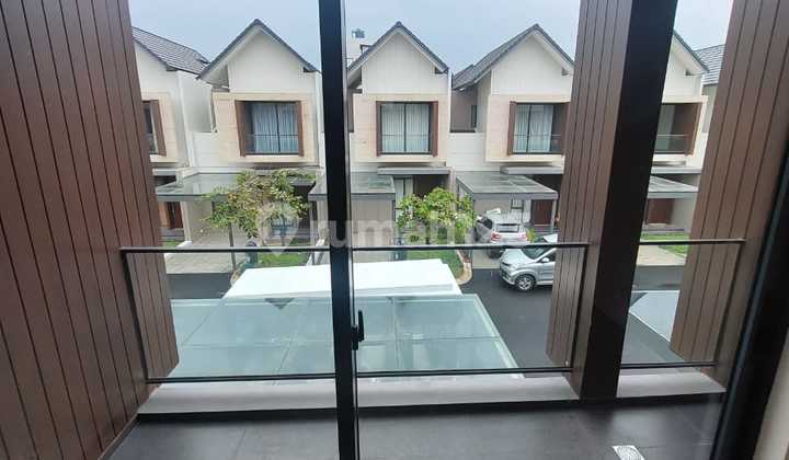 Rumah Disewa Bagus Siap Huni di Fashagriya Eka Podomoro Park 1