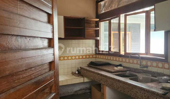 Rumah Disewa Luas dan Nyaman di Jl Setra Sari, Bandung 89 2