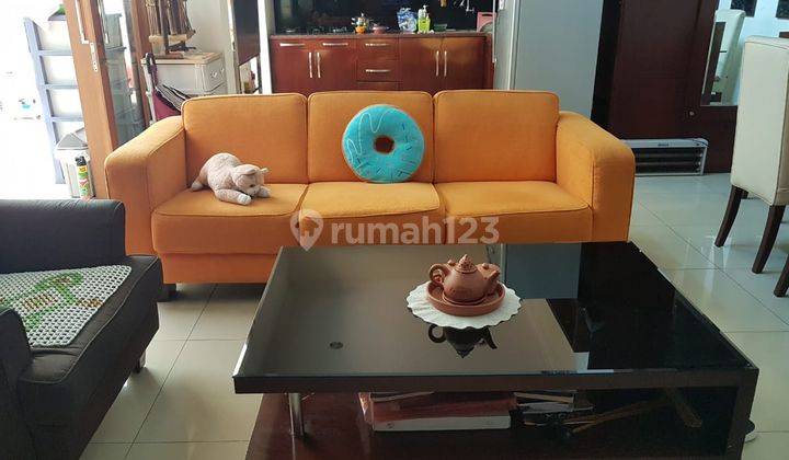 Rumah Dijual Nyaman Semi Furnish di Sayap Cipaganti, Bandung 1