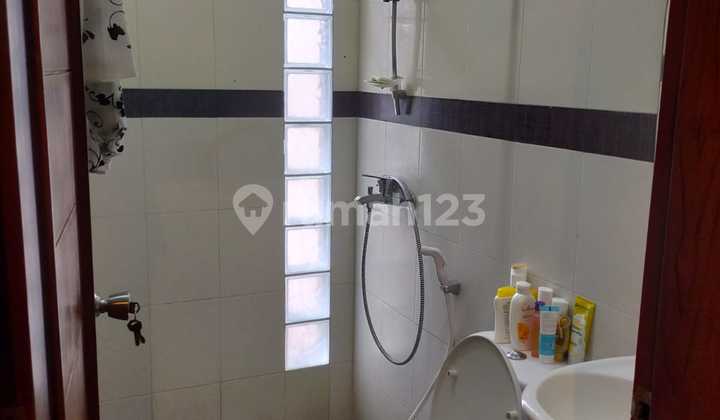 Kost Kost an Dijual Strategis 3 Lantai di Area Dago, Bandung 60