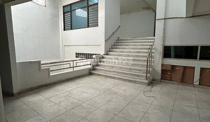 Ruko Disewa Lokasi Strategis di Area Mainroad Karapitan, Bandung 2