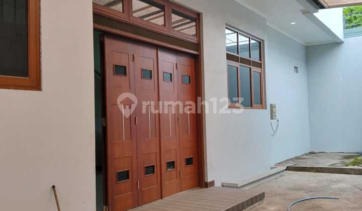 Rumah Dijual 2 Lantai Posisi Hook di Jl Utama Sumbersari, Bandung 16