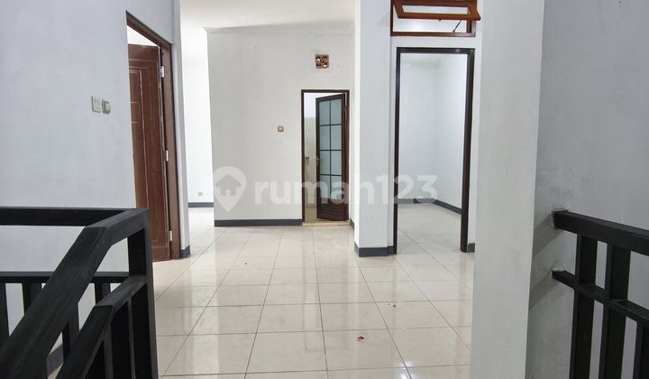 Rumah Dijual 2,5 Lantai Strategis Di Area Kopo dkt Rs Immanuel 40 Rumah Dijual 2,5 Lantai Strategis Di Area Kopo dkt Rs Immanuel 40