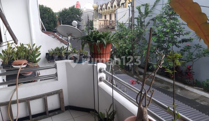 Rumah Dijual 2 Lantai Strategis di Area Turangga, Bandung 2