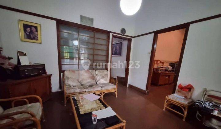 Rumah Dijual Semi Furnished di Sayap Riau, Bandung 1