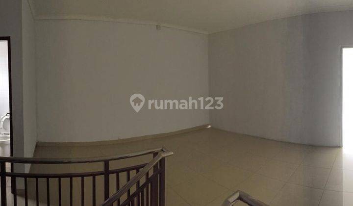 Ruko Dijual Terawat 3 Lantai di Holis Regency, Kota Bandung 2