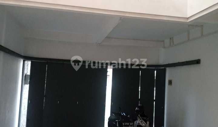 Rumah Dijual Strategis di Komplek Dadali, Bandung 2