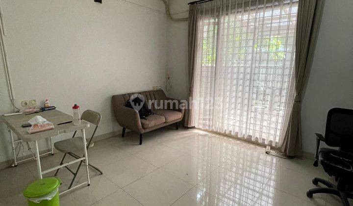 Rumah Dijual Strategis 2 Lantai di Batununggal Indah, Bandung