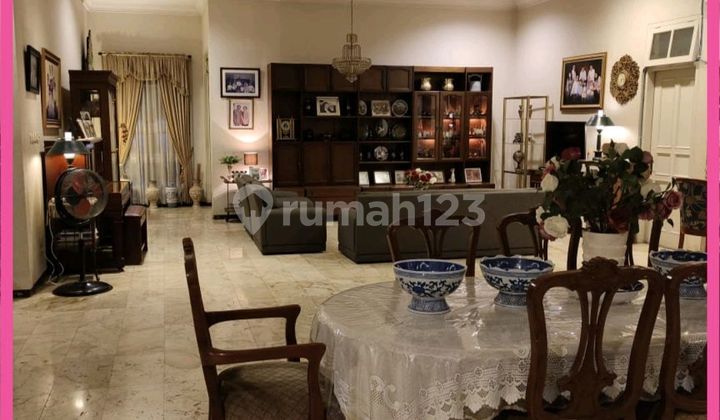 Dijual Rumah Mewah Lengkap Dg Kolam Renang Di Jl Bangka Kemang.