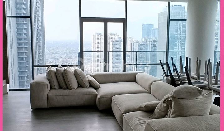 Dijual Apartemen Mewah Verde One. 3 Bedrooms. East Tower. High Fl