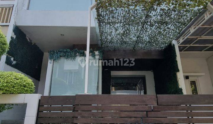 Dijual Rumah Kelapa Gading. Minimalis Modern. 3.5 Lantai. SHM 1