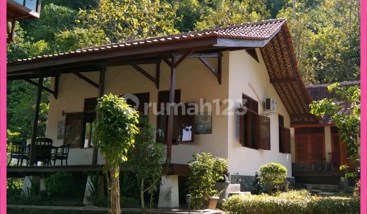 Dijual Resort Dan Villa Aktif Di Pelabuhan Ratu. Lt 15.500. Shm.