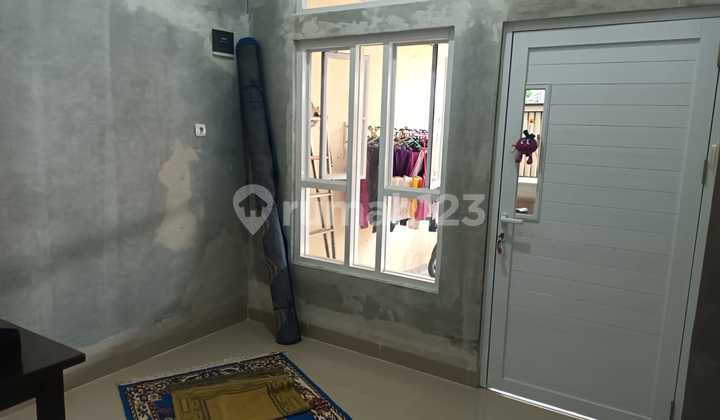 kamar tidur dijual cepat rumah tytyan kencana,