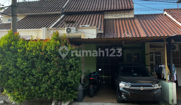 For Sale House In Trevista Residence Ciputat. Land Area 91m2. Building Area 124m2. 2