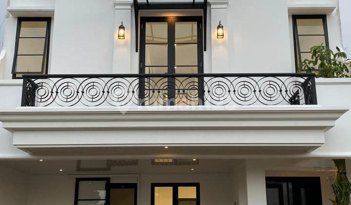 Dijual Rumah Mewah Baru 2.5 Lantai di Cibubur Jakarta Timur. 2