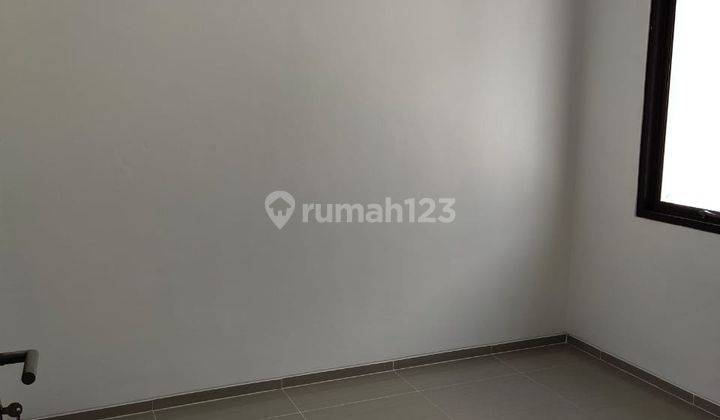 Rumah Emerald Residences Disewakan 2Lt 2BR Sepatan uk 5x12m² 5