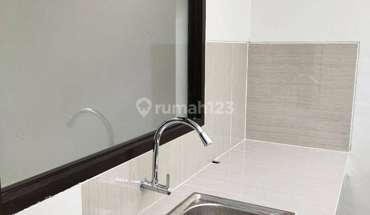 Rumah Emerald Residences Disewakan 2Lt 2BR Sepatan uk 5x12m² 8