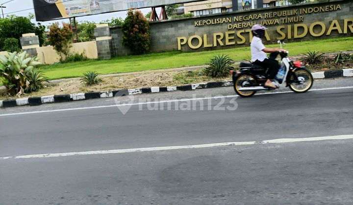 200 Million House in Sidoarjo City Near the New Police and Samsat Office. 2