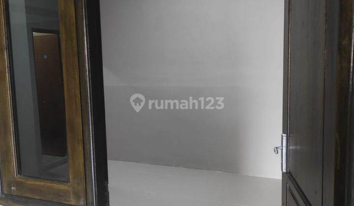 Kos - kosan baru 2 lantai,pusat kota sidoarjo,jenggolo,shm 5