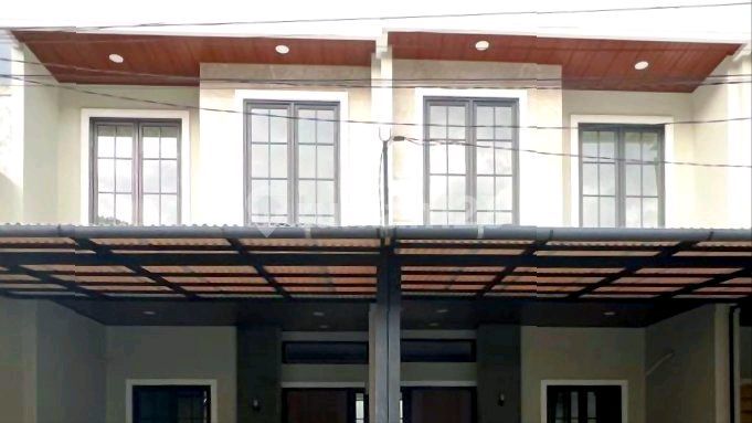 Rumah Baru 2 Lantai Kembar Tengah Siap Huni dan Strategis Bandung 2
