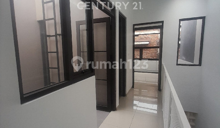 Rumah Baru 2 Lantai SHM di Taman Kopo Indah 3 Bandung 2