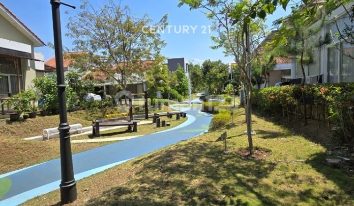 Rumah Hoek Taman Hadap Selatan Di Kota Baru Parahyangan Rumah Hoek Taman Hadap Selatan Di Kota Baru Parahyangan
