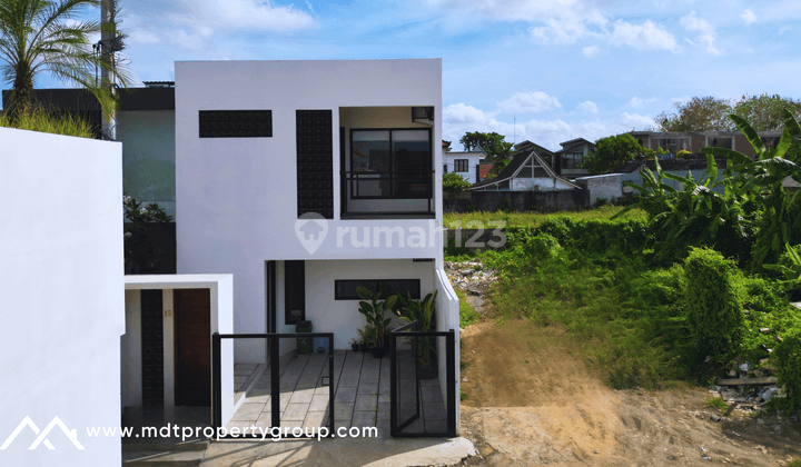 Exquisite Freehold Villa For Sale In Tumbak Bayuh A Luxurious Tropical Retreat 2