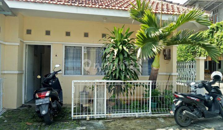 Sewa rumah kuno 1 lantai terawat baik di genuk perbalan candisari 2