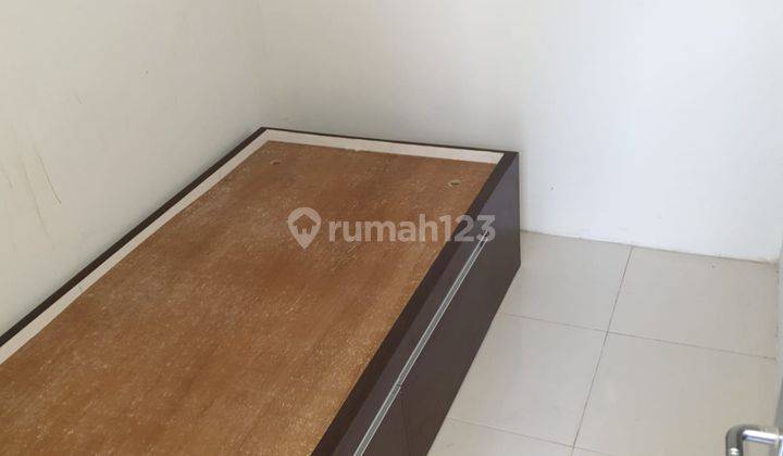 Sewa rumah 2 lantai semi furnished Kedaton BSB city 2