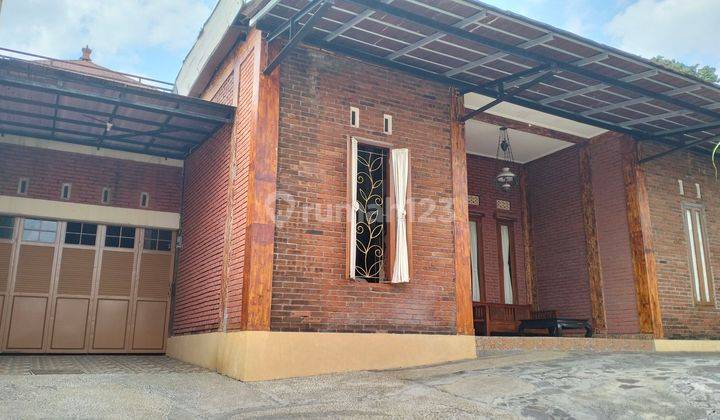 Dijual rumah cantik modern jalan rorojongrang manyaran semarang barat 1