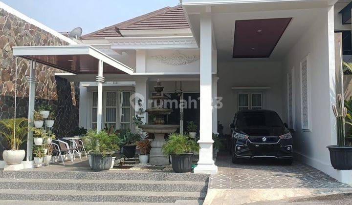 Dijual rumah mewah modern furnished di Alamanda  residence  1