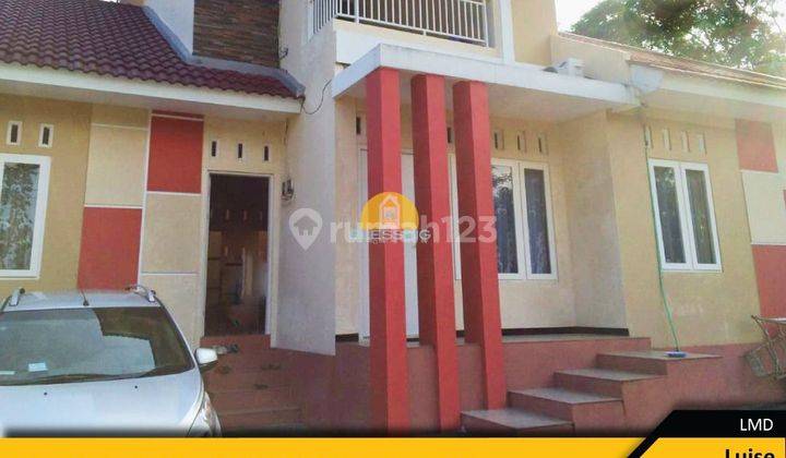 Dijual rumah cantik modern 2 lantai perum. Nirvana Salatiga 1