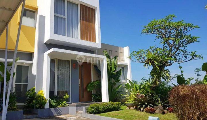 Disewakan rumah modern cantik 2 lt, serena Bsb City 1