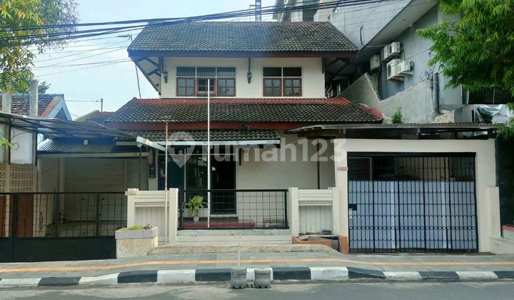 Dijual rumah tengah kota strategis  jalan Erlangga raya pleburan 1
