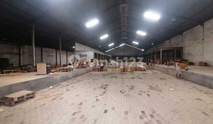 Gudang Bagus Eks Pangkalan Truk Ready Pakai Genuk Semarang 2